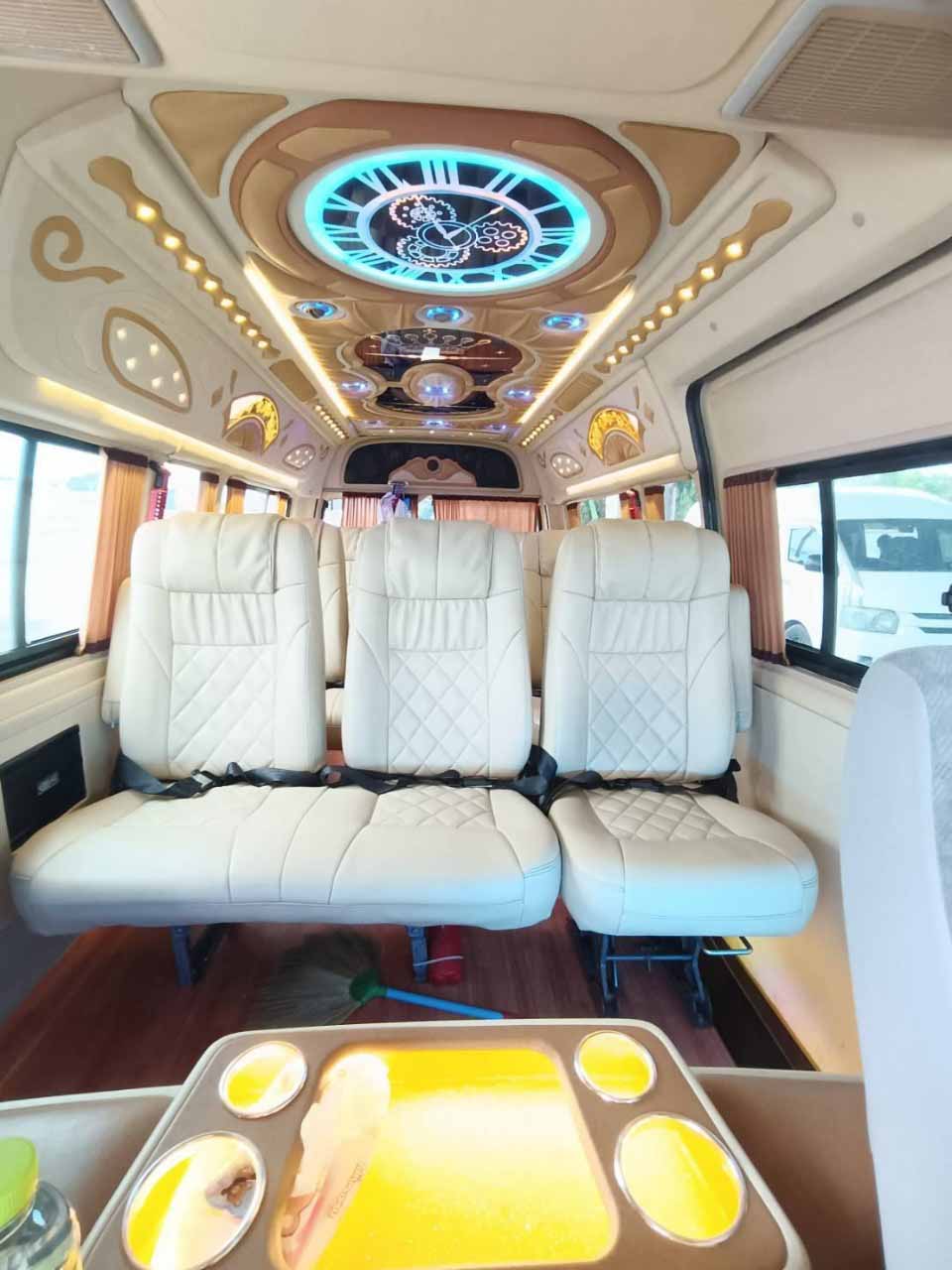 VIP 8 ที่นั่ง